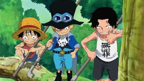 Luffy, Ace y Sabo como niños