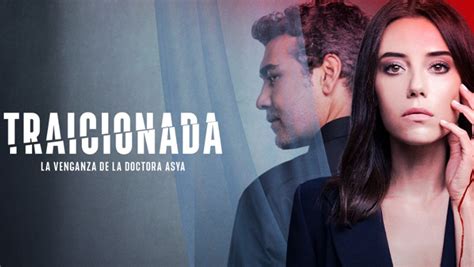 Lucy siendo traicionada por Salamander