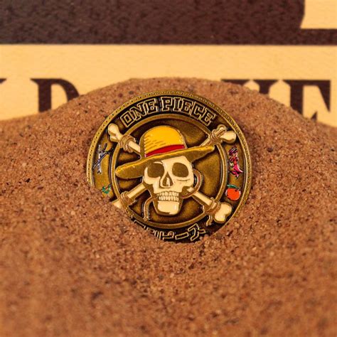 Moneda coleccionable de One Piece con Jolly Roger de Luffy