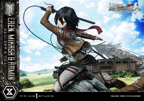 Mikasa Ackerman en acción con su equipo de maniobras tridimensionales