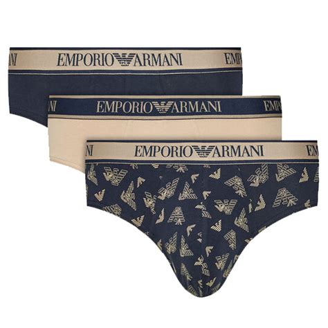 Variedad de colores y estilos de slips Emporio Armani