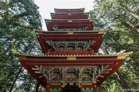 Santuario Toshogu en Nikko, con sus intrincadas tallas