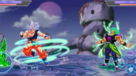 Personajes de Dragon Ball en un juego de acción