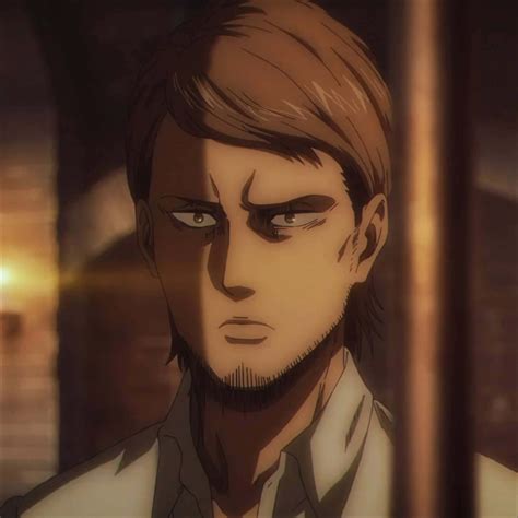 Jean Kirstein en uniforme del Cuerpo de Exploración