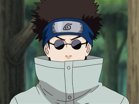 Shino Aburame con gafas oscuras