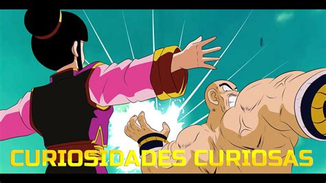 Ilustración de los dos extraños misteriosos acercándose a Goku