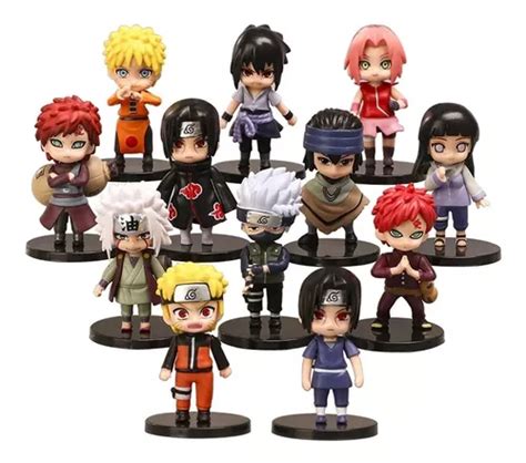 Colección de figuras de Naruto de diferentes tamaños