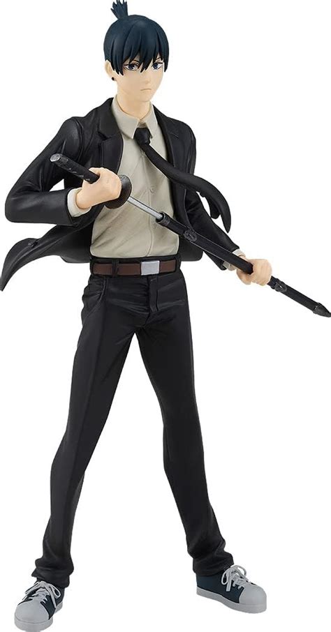 Figura de Aki Hayakawa en pose de combate