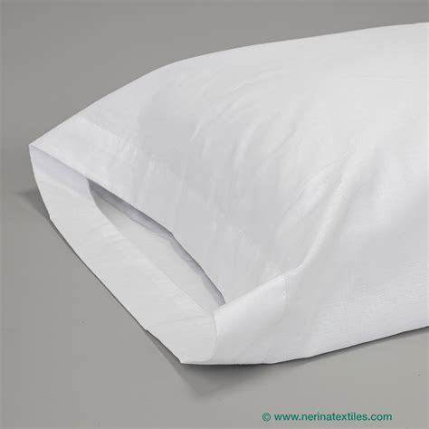 Comparativa de materiales comunes para fundas de almohadas corporales