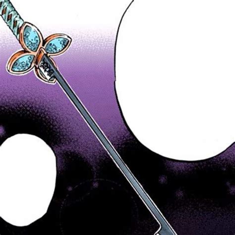 Shinobu Kocho atacando con su espada