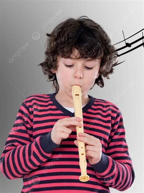 Niño misterioso tocando flauta