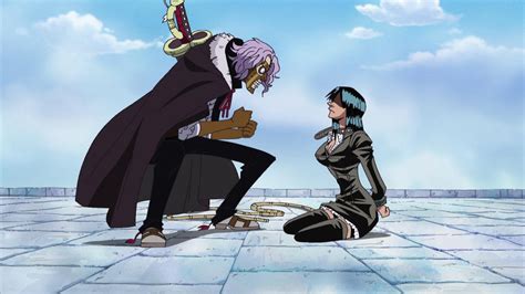 Spandam ordenando la captura de Robin y Franky