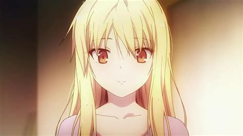 Ilustración de Mashiro Shiina dibujando