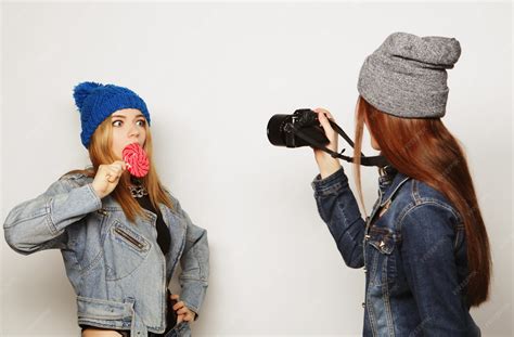 Chicas anime posando juntas