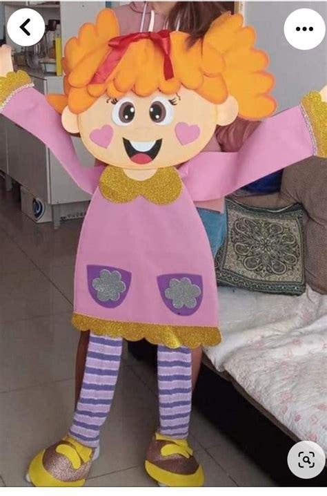 Diseño de una marioneta gigante de combate de estilo anime