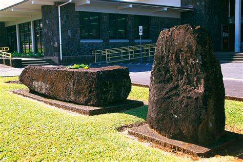 Naha Stone, asociada con el Rey Kamehameha
