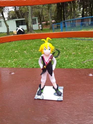 Figura articulada de Meliodas de Nanatsu no Taizai en pose de acción