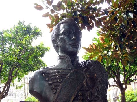 Estatua de José Miguel Carrera