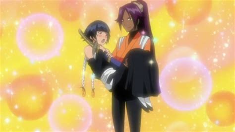 Yoruichi y Soi Fong compartiendo un momento tierno