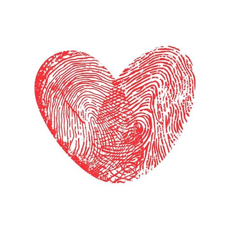 corazón con huellas de lobo