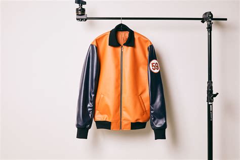 Chaqueta bomber oficial de Dragon Ball Z