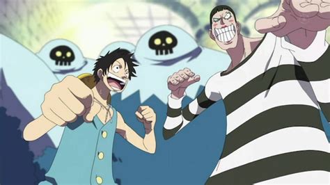 Pudding hablando con Luffy en la prisión