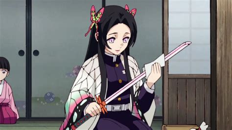 Ilustración de Kanae Kocho con su espada Nichirin