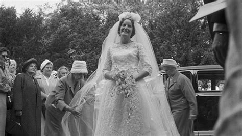 Fotografía de una boda de mediados del siglo XX
