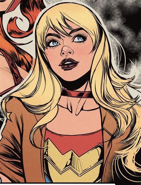 Cassie Sandsmark como Wonder Girl y Erwin Smith