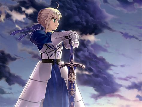 Saber de Fate/Stay Night en pose de combate