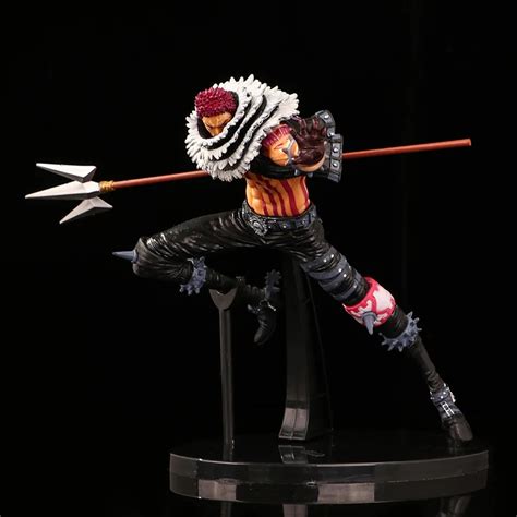 Comparativa de tamaño de la figura de Katakuri con otros personajes de One Piece