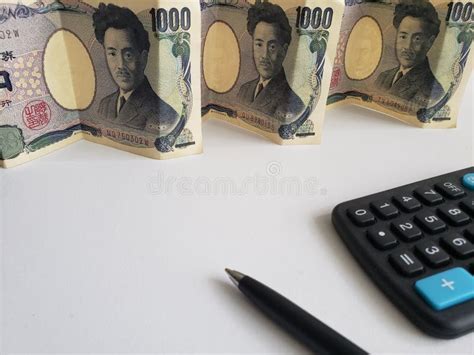 Tabla de precios en yenes japoneses