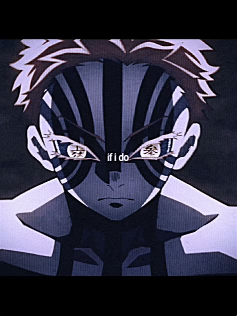 Akaza demostrando su fuerza en combate