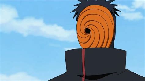 Obito como Tobi con su máscara naranja