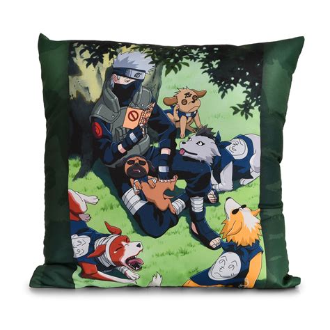 Detalle de una almohada de Kakashi