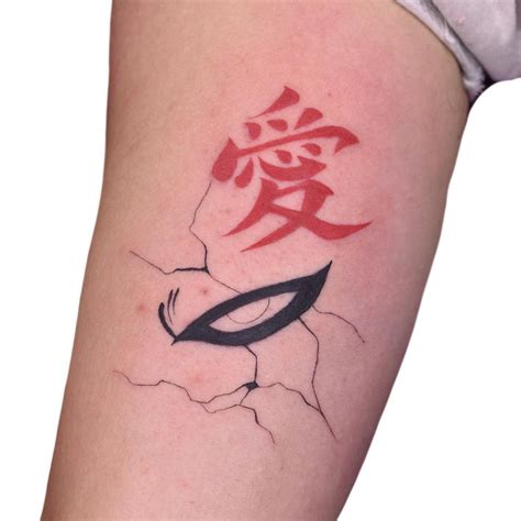 Diseños de tatuaje de Gaara variados: kanji solo, con arena, etc.