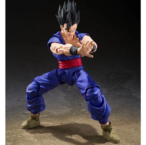 Figura de Son Gohan en pose de combate