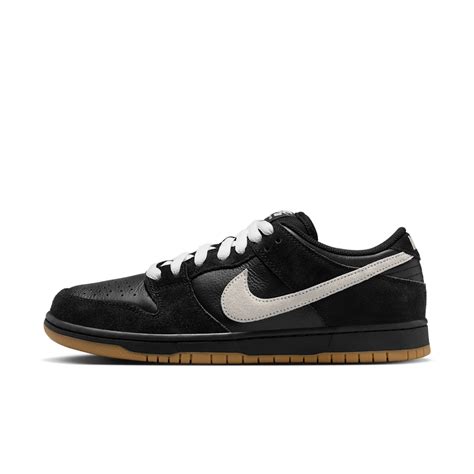 Diseño de zapatillas Nike One Piece SB Dunk Low