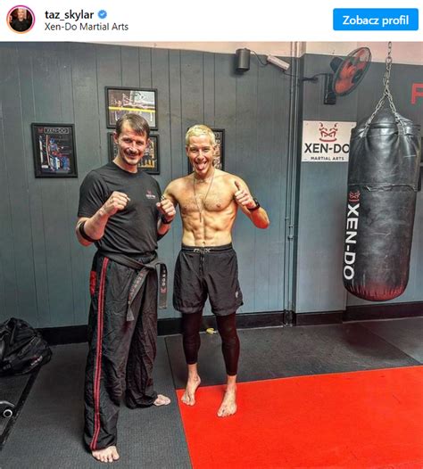 Taz Skylar entrenando artes marciales