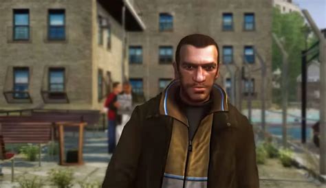 Niko Bellic y Manny Escuela colaborando en una misión para eliminar traficantes.