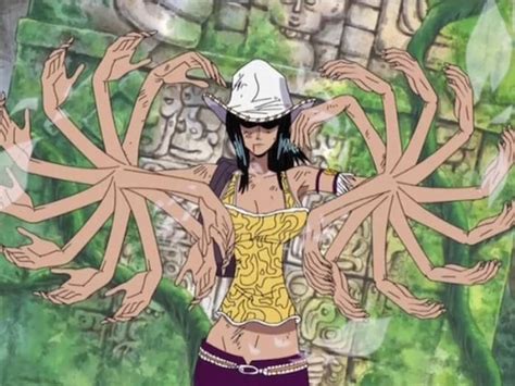 Nico Robin usando sus poderes de floración