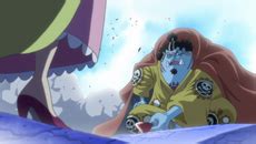 Jinbe luchando contra los Piratas de Big Mom