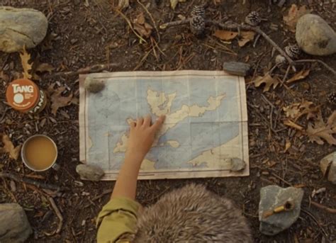 Plano cenital en una película de Wes Anderson