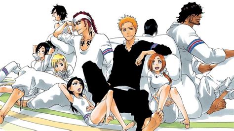 Personajes de Bleach y Naruto en pose de batalla