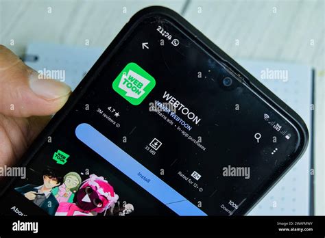 Ilustración de un smartphone mostrando un webtoon