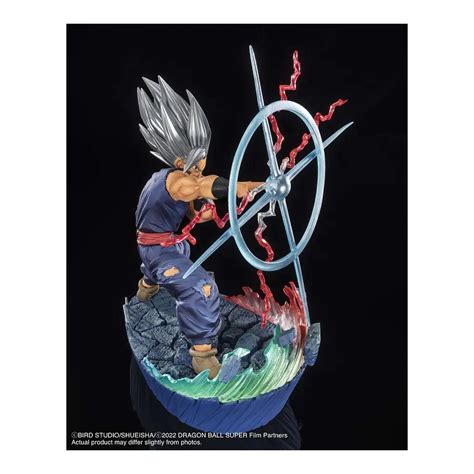 Figura de Son Gohan en pose de batalla