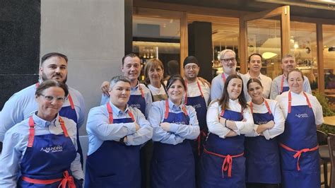Interacción en la taberna gigante