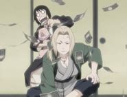 Tsunade apostando