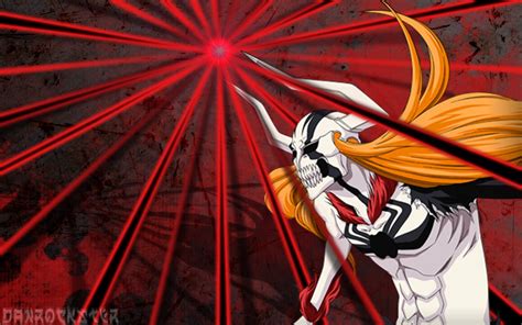 Ichigo en su forma Hollow luchando contra Ulquiorra
