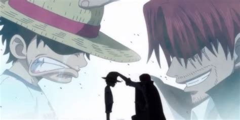 Shanks perdiendo su brazo para salvar a Luffy